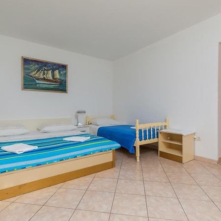 Apartments With A Parking Space Omis - 2745 ห้อง รูปภาพ