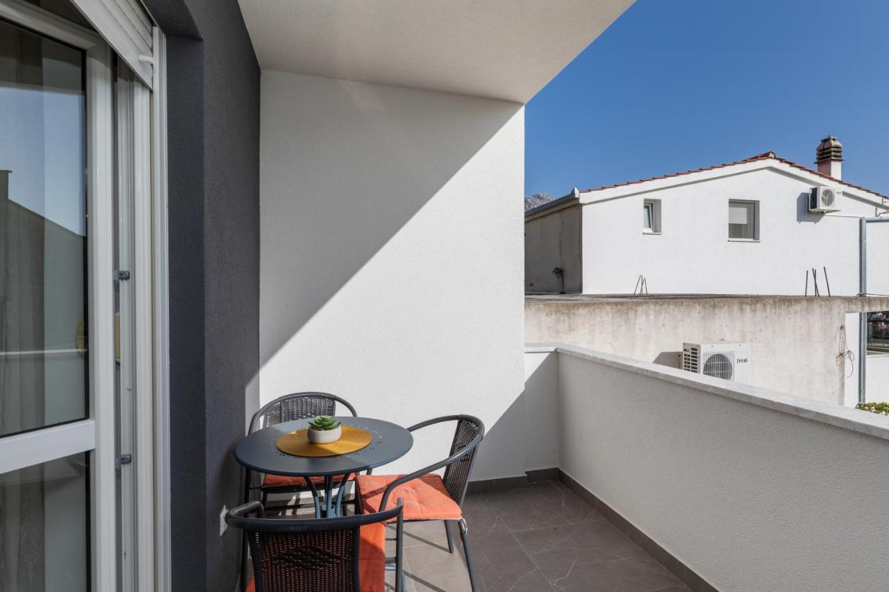 Apartments With A Parking Space Omis - 2745 ภายนอก รูปภาพ