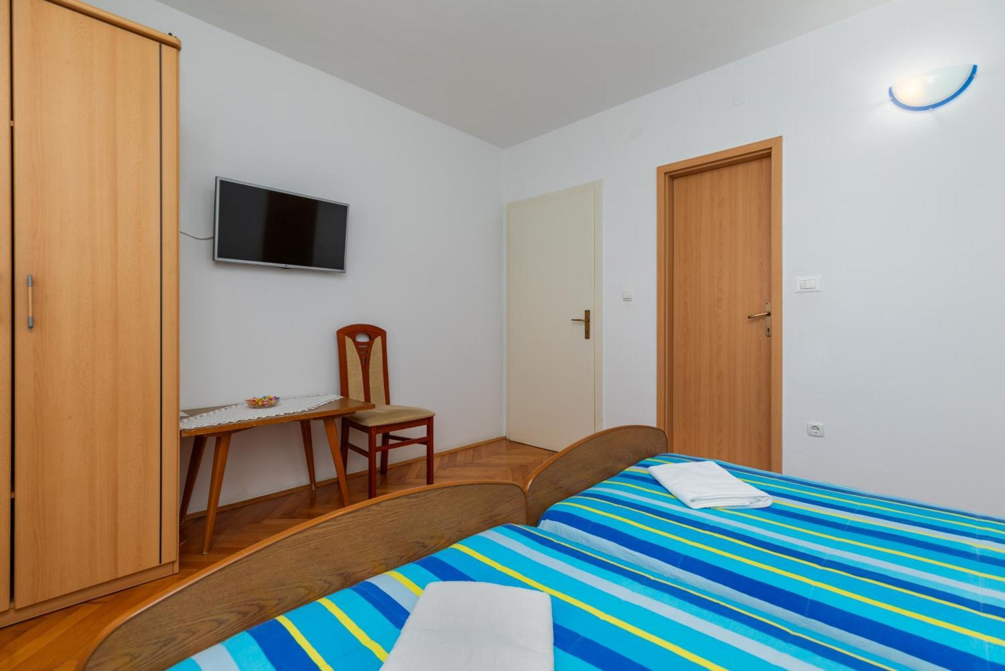 Apartments With A Parking Space Omis - 2745 ห้อง รูปภาพ